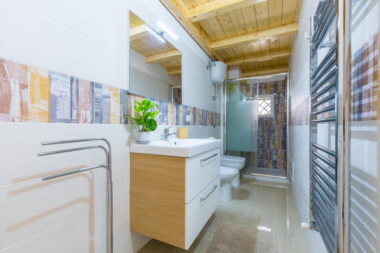 Naiva 2 Apartment Napoli Bagian luar foto